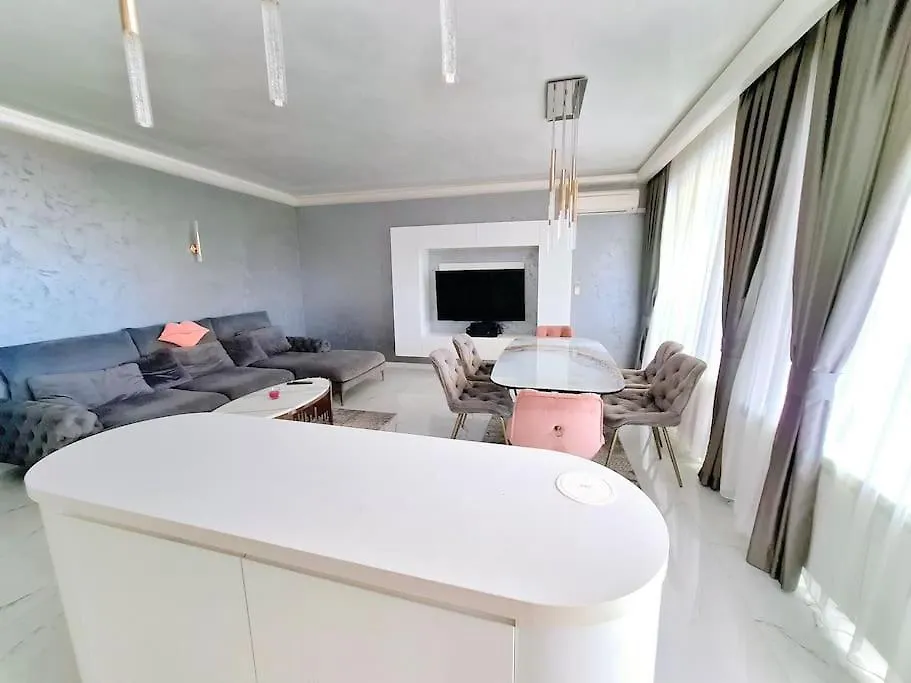 Apartment Spacious Prestige Penthouse Varna