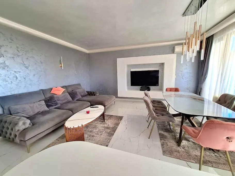 Apartment Spacious Prestige Penthouse Varna