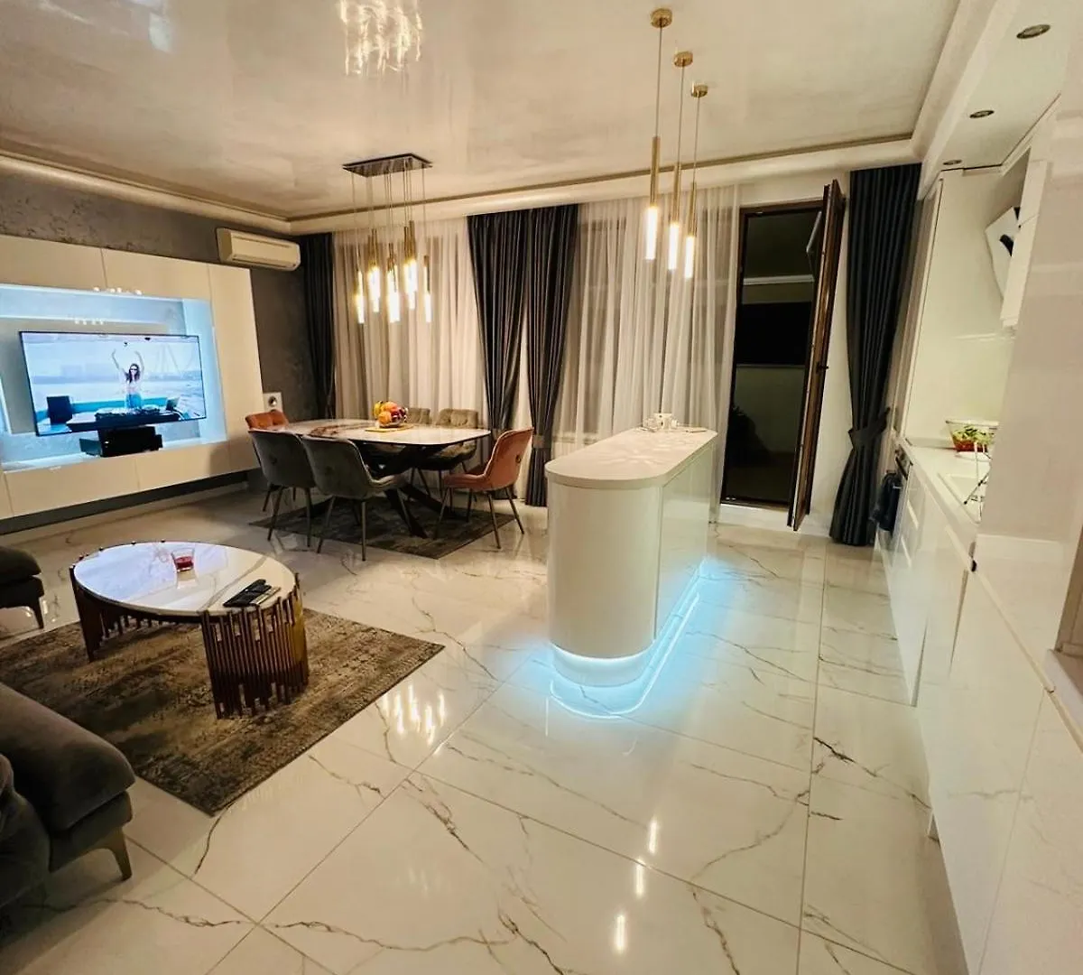 Spacious Prestige Penthouse Varna Apartment